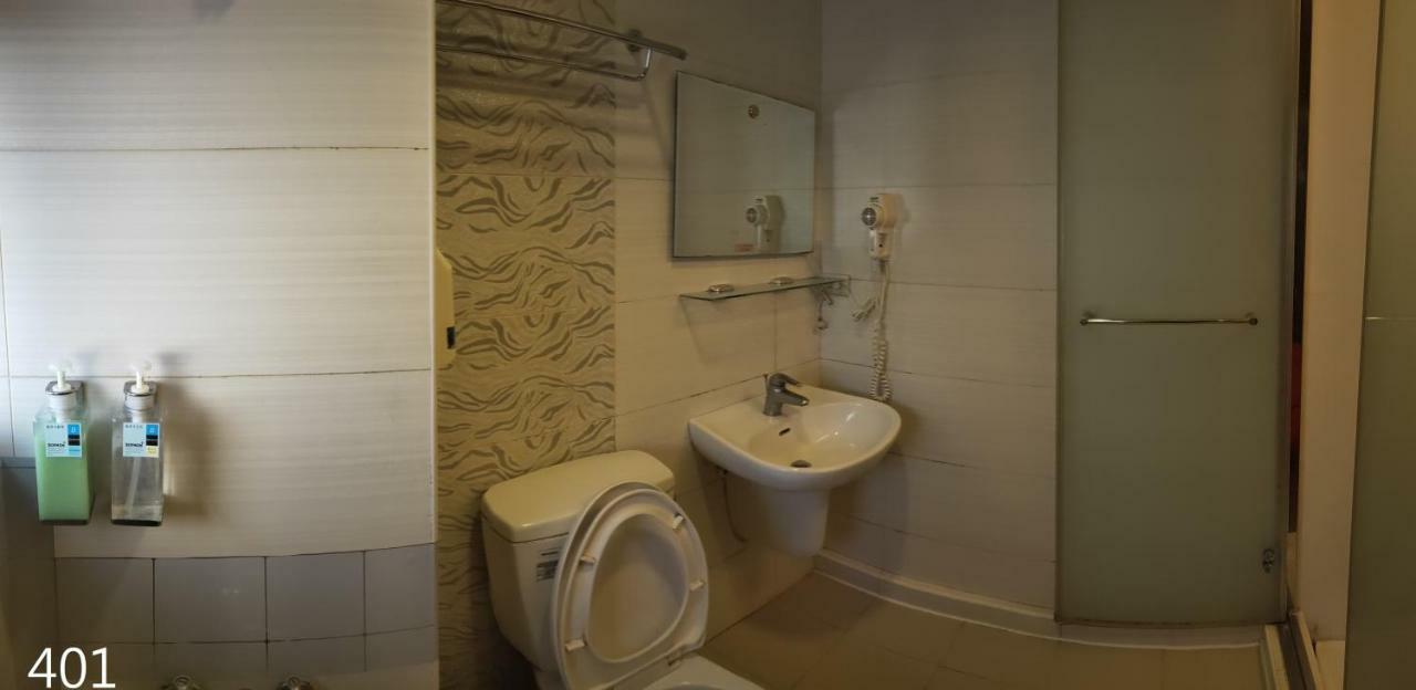 Hotel Yes 17 Luodong Esterno foto
