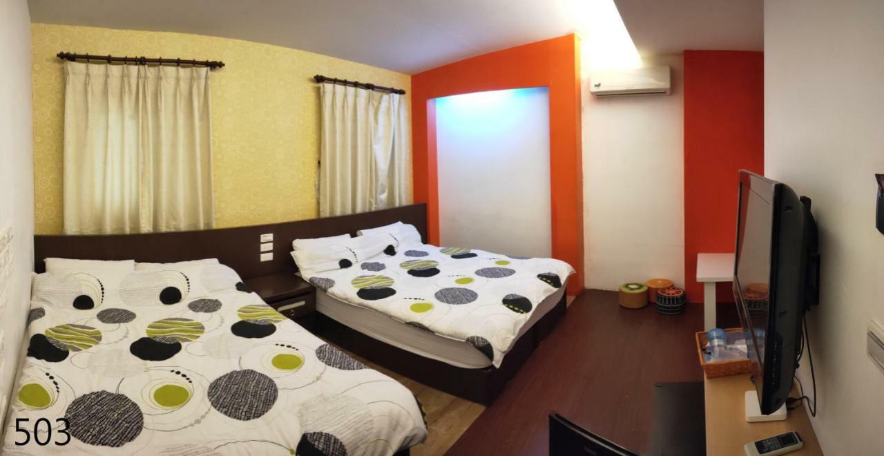 Hotel Yes 17 Luodong Esterno foto